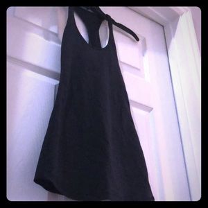 Black LuLulemon tank